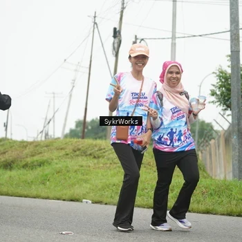 Runner Photo 8882473