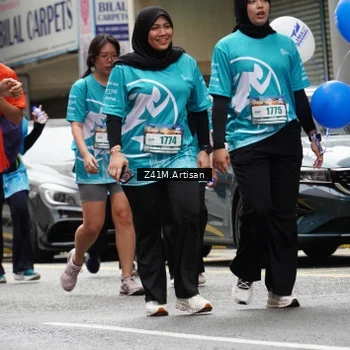 Runner Photo 8882477