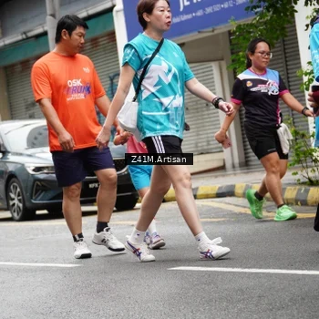 Runner Photo 8882542