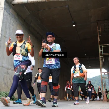 Runner Photo 8882543