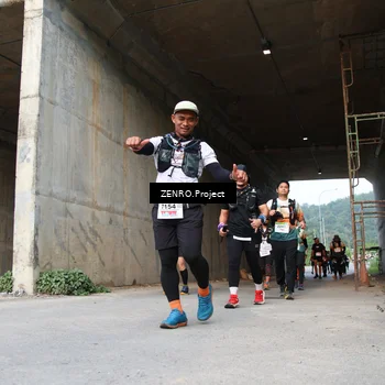 Runner Photo 8882552