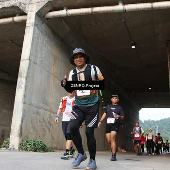 Runner Photo 8882587