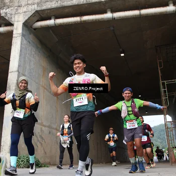 Runner Photo 8882694