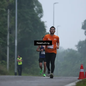Runner Photo 8882709