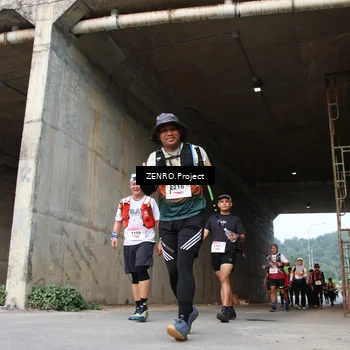Runner Photo 8882756