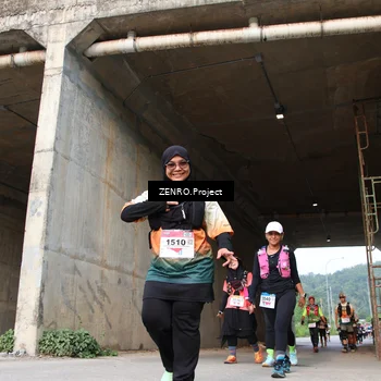 Runner Photo 8883275