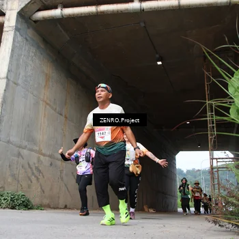 Runner Photo 8883311