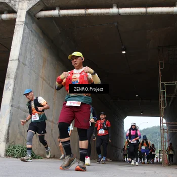 Runner Photo 8883375