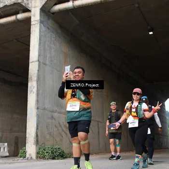 Runner Photo 8883383