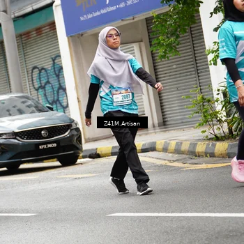 Runner Photo 8883400