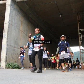 Runner Photo 8883591