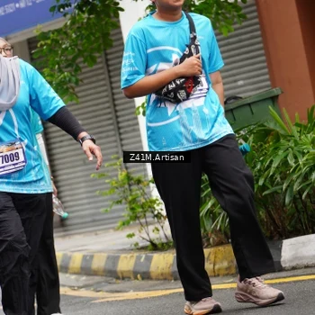 Runner Photo 8883615