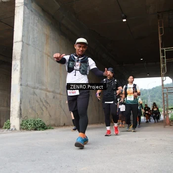 Runner Photo 8883633