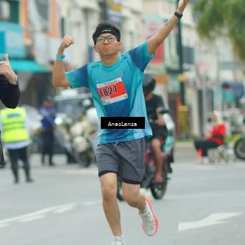 Runner Photo 8883640