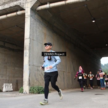 Runner Photo 8883647