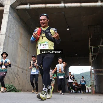 Runner Photo 8883716