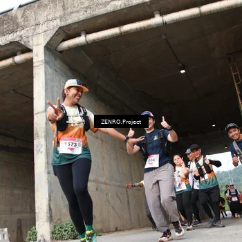 Runner Photo 8883940