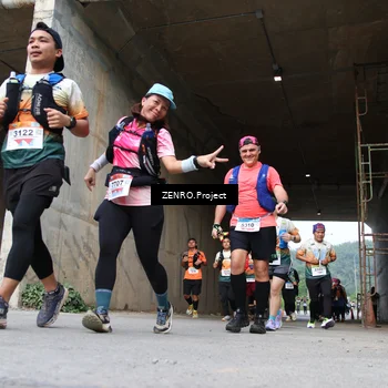 Runner Photo 8884001