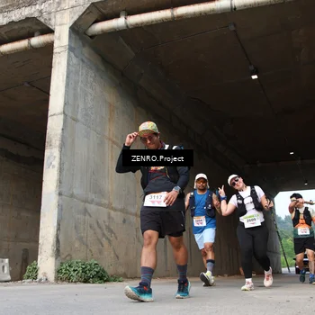 Runner Photo 8884020