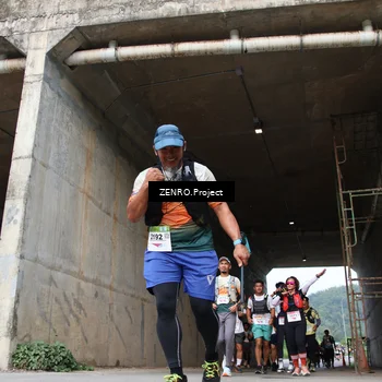 Runner Photo 8884088