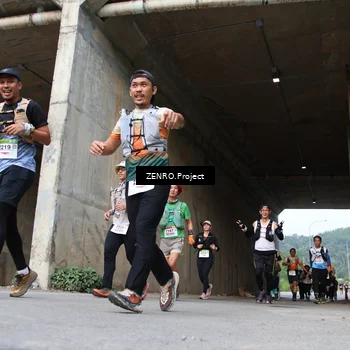 Runner Photo 8884238