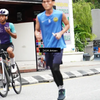 Runner Photo 8884272