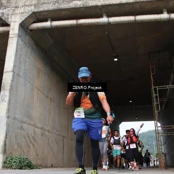 Runner Photo 8884276