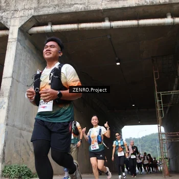 Runner Photo 8884315