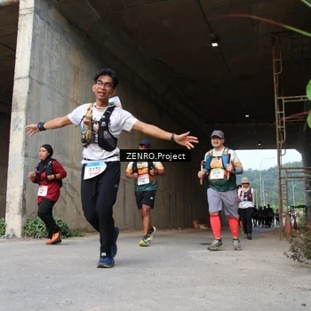 Runner Photo 8884317