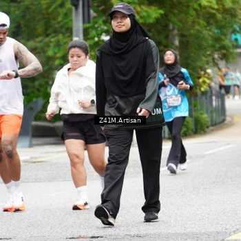 Runner Photo 8884331