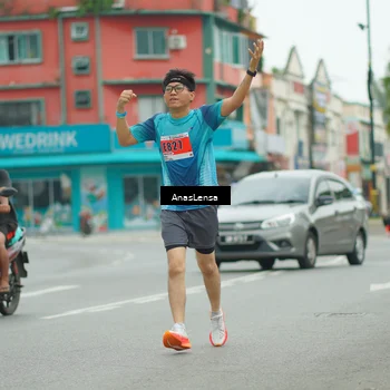 Runner Photo 8884341