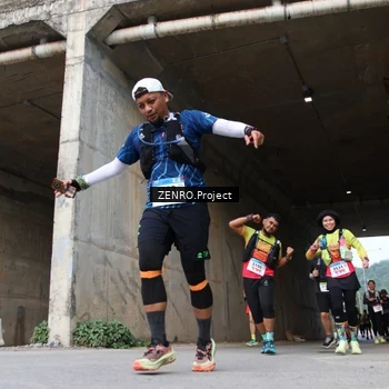 Runner Photo 8884406