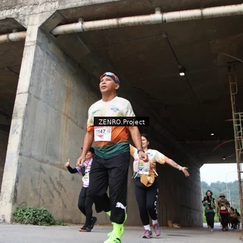 Runner Photo 8884413