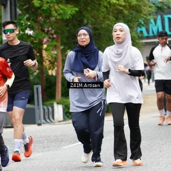 Runner Photo 8884471
