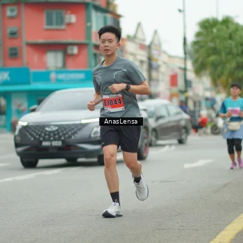 Runner Photo 8884497