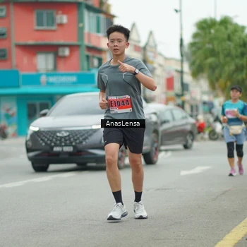 Runner Photo 8884501