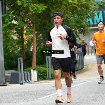 Runner Photo 8884505