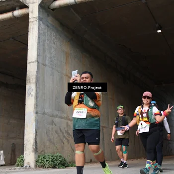 Runner Photo 8884658