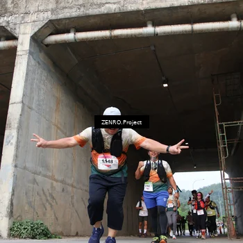 Runner Photo 8884693