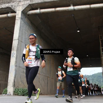 Runner Photo 8884997