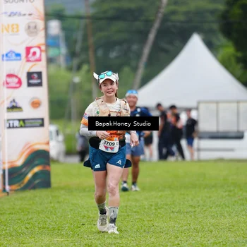 Runner Photo 8885039