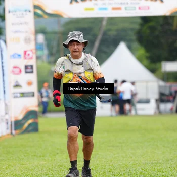 Runner Photo 8885062