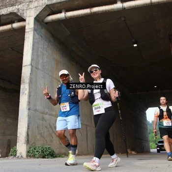 Runner Photo 8885371