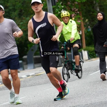 Runner Photo 8885373
