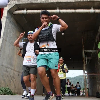 Runner Photo 8885404