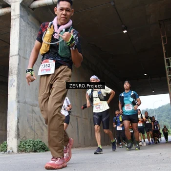 Runner Photo 8885418