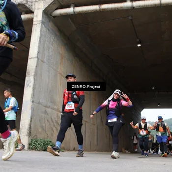 Runner Photo 8885512