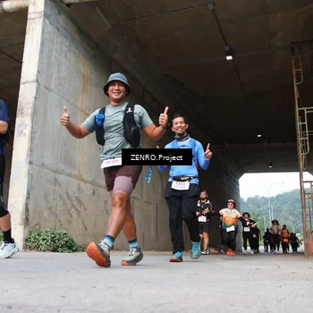 Runner Photo 8885553