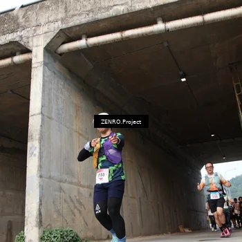 Runner Photo 8885565