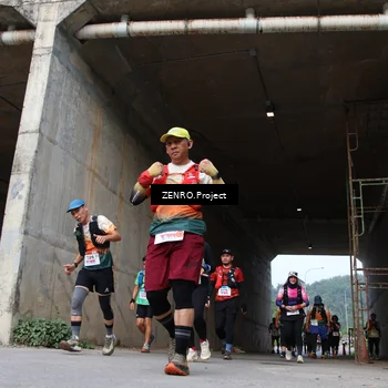 Runner Photo 8885652